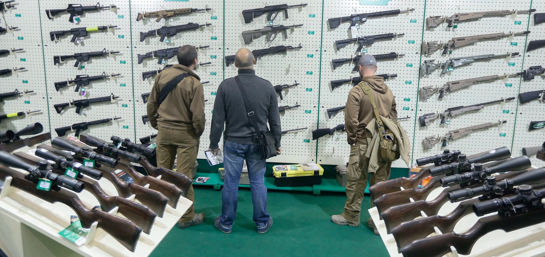 Калин Димитров: Украйна се нуждае от боеприпаси, България разполага с такива на склад
