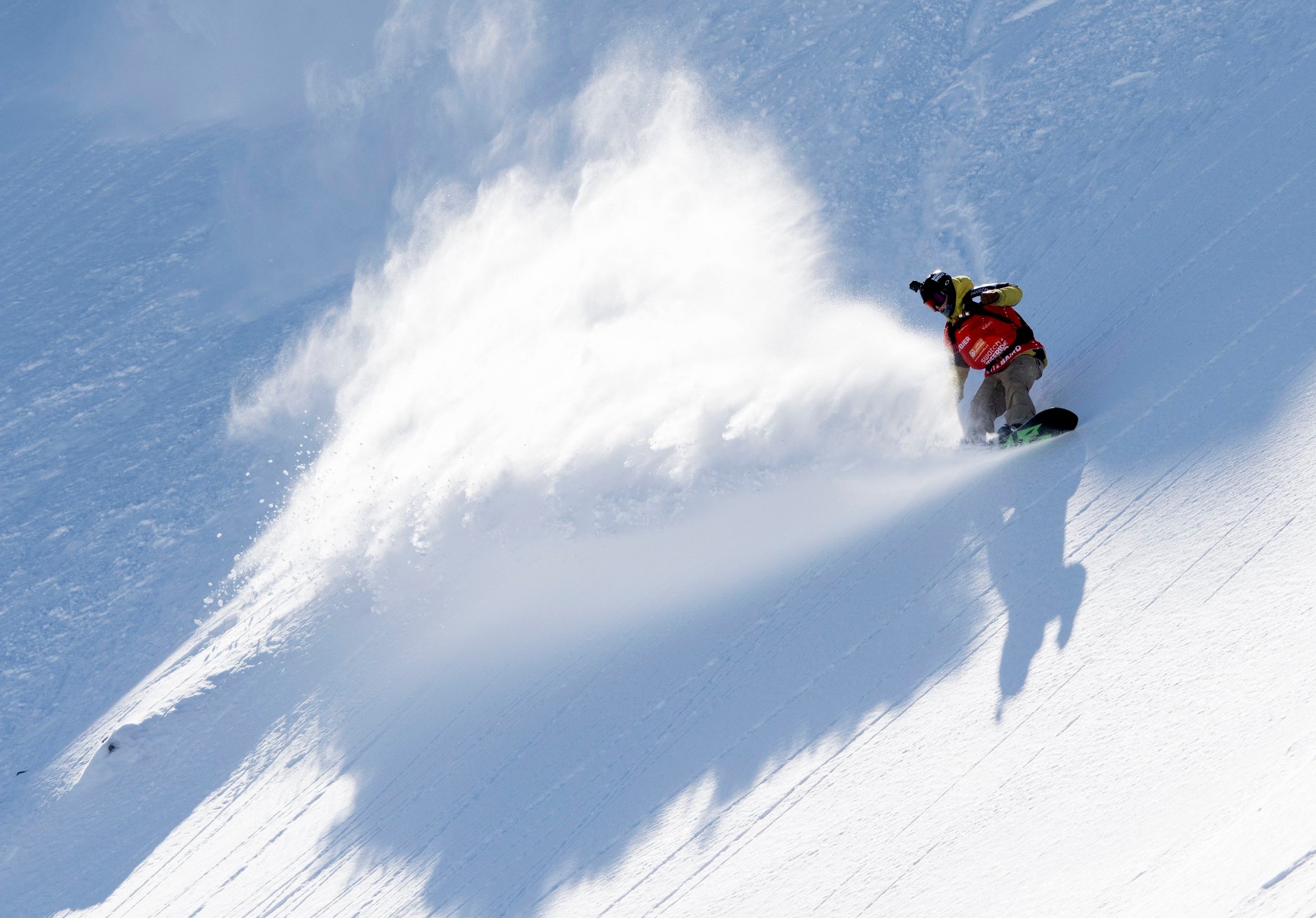 Avalanche Bulgaria: Сравнително стабилна снежна маса, пръхкав сняг и изтичания по някои склонове