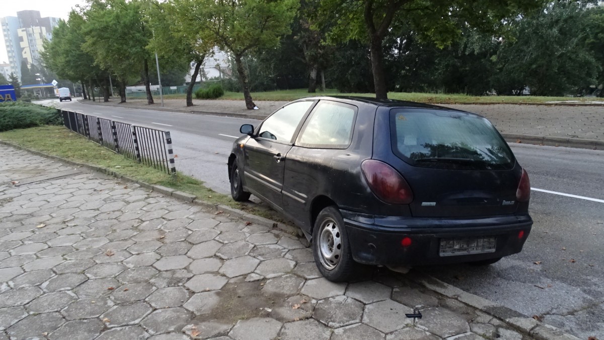 57-годишна събори знак, управлявала автомобил с 1.5 промила