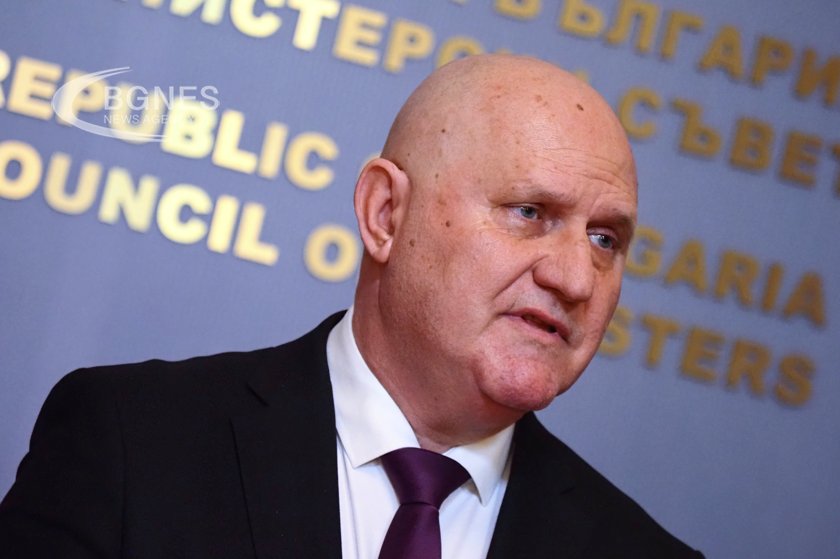 Проф. Цоков: Отпадане на медицинските бележки в училищата тепърва ще се коментира