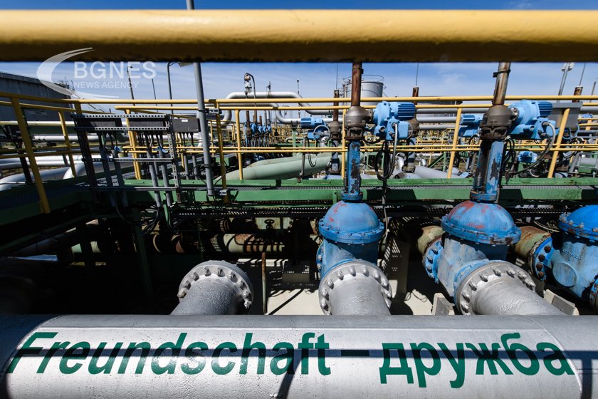 Руските приходи от петрол са намалели с близо 50 %