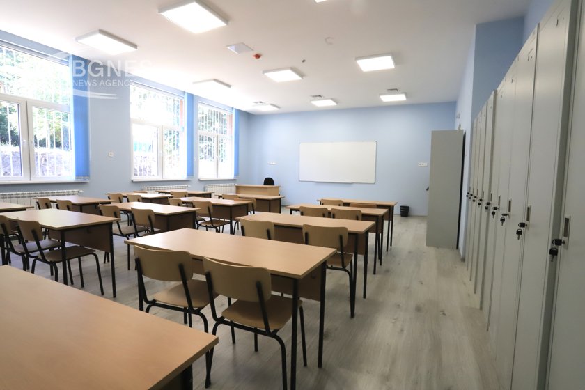 200 училища вече имат новоизбрани директори 