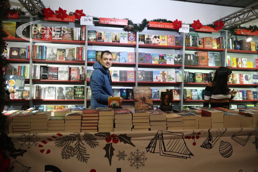 Повече от 100 000 заглавия на юбилейния Панаир на книгата
