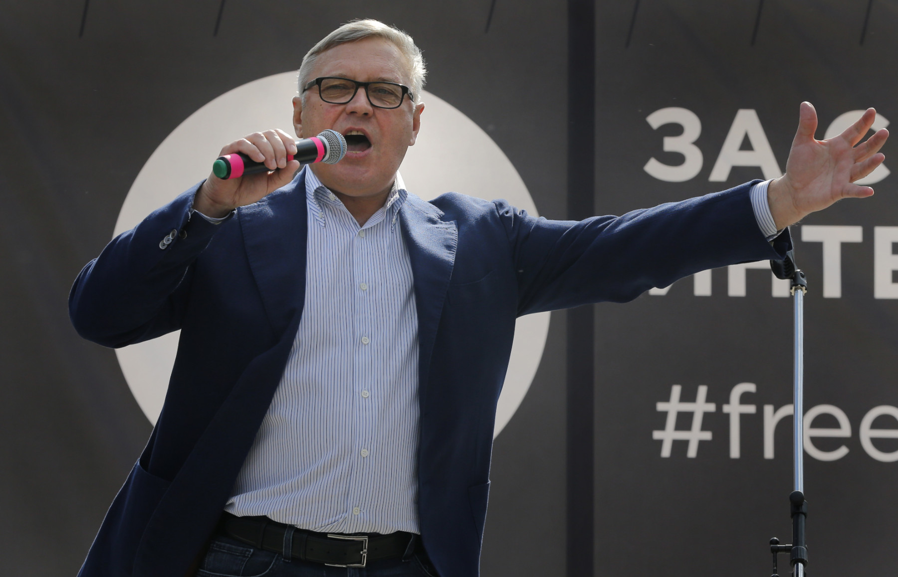 Бивш руски премиер: Путин е напълно луд, иска да ни върне в 19-ти век