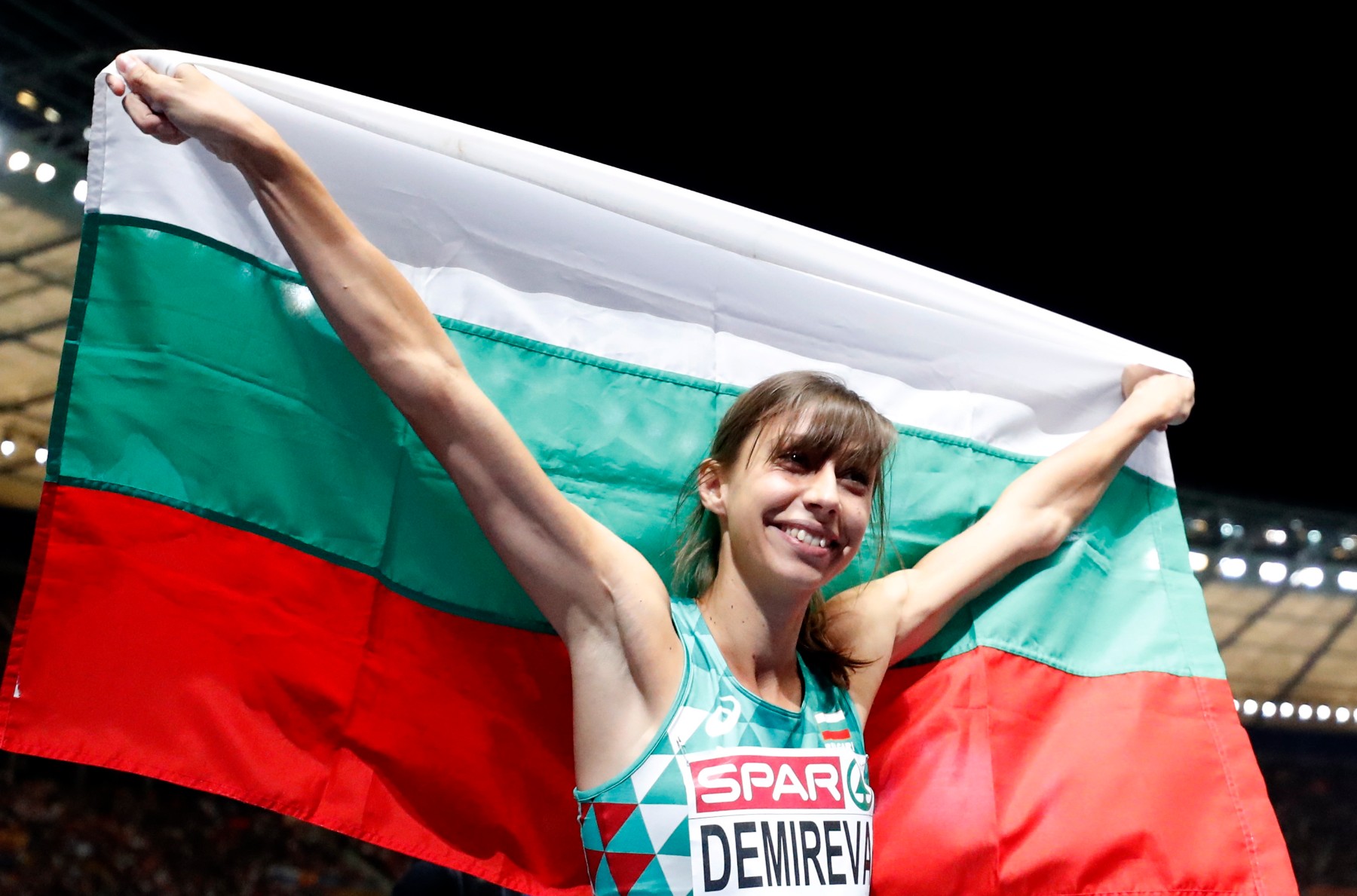 Мирела Демирева в битка за медалите в последния ден на Европейското