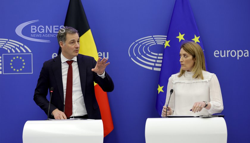 Де Кроо очаква следващите стъпки за членството на България и Румъния в Шенген