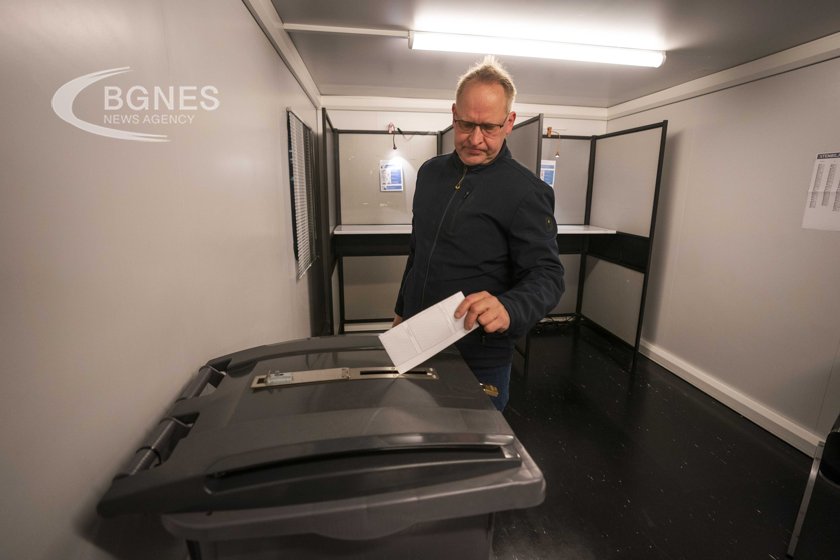 Три партии се борят за победа на парламентарните избори в Нидерландия 
