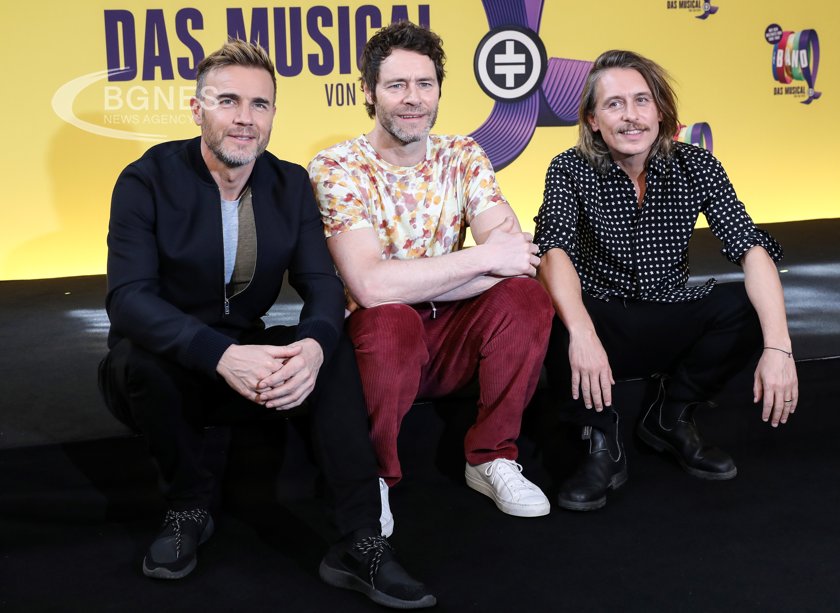 „Take That“ се завръщат в намален състав с нов албум на 24 ноември 