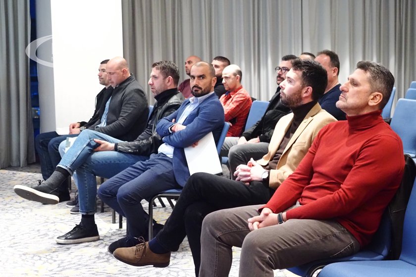 С ЦСКА, но без Левски на срещата на Бербатов с клубовете