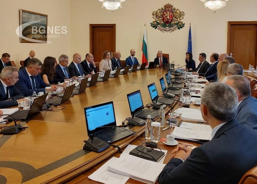 Шенген и Еврозоната първи приоритети сред 5 в управленската програма на кабинета