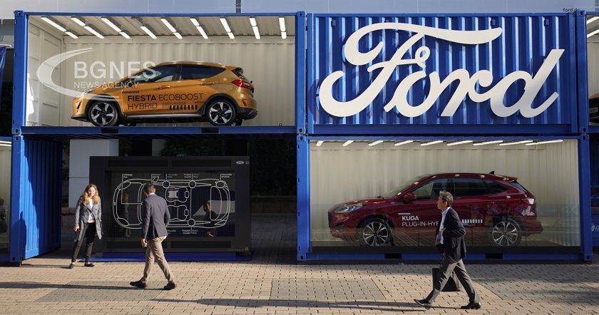 Ford нае бивш ръководител на Apple за изграждане на цифрови услуги