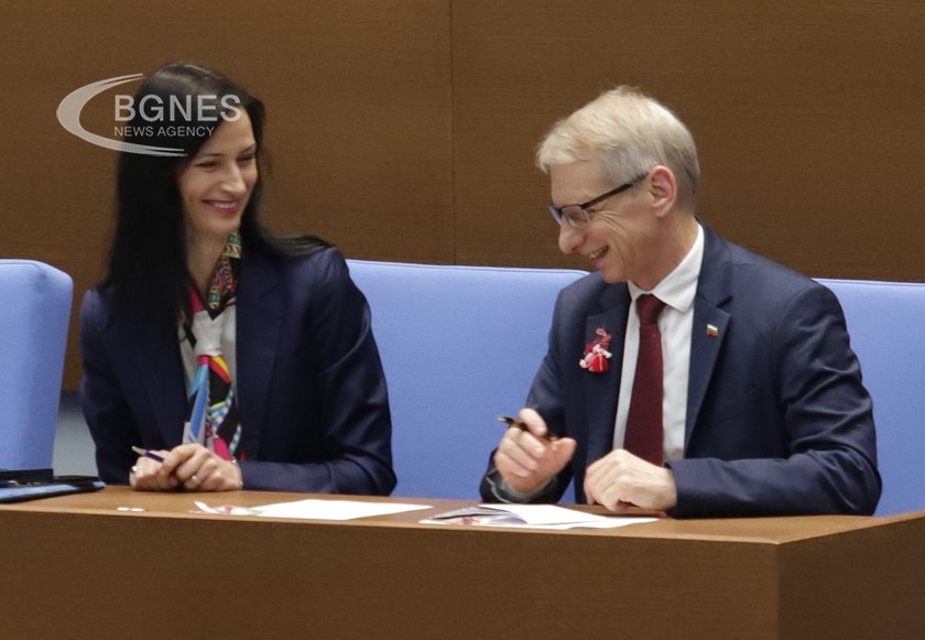 Започват преговорите за кабинет между ГЕРБ-СДС и ПП-ДБ