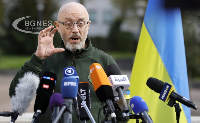 Резников: Украйна се готви за контранастъпление