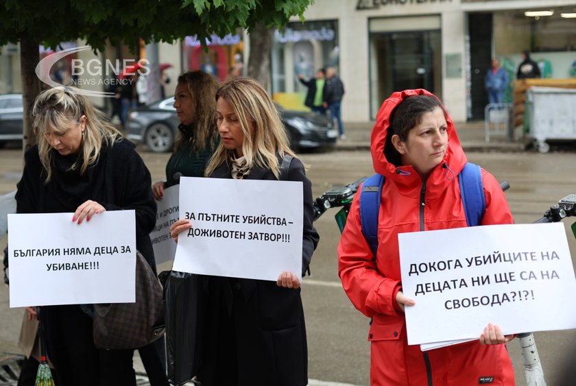 Родителите на прегазения Филип: Отнеха мечтите и слънцето за нас, крайно време е агресията да спре
