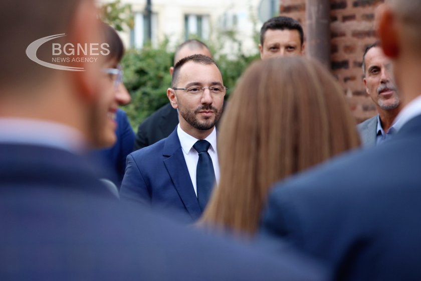 Антон Хекимян е кандидатът на ГЕРБ-СДС за кмет на София