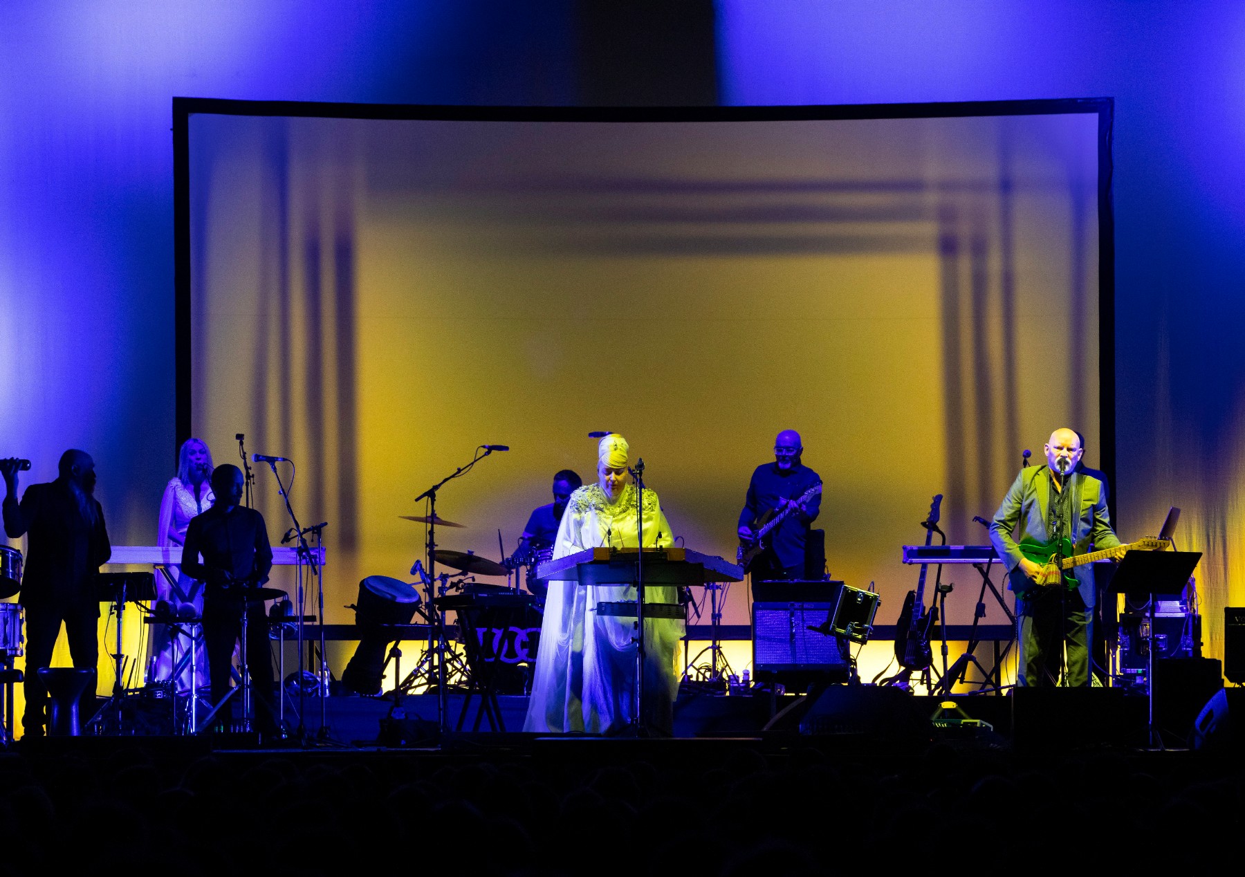 Джулс Максуел от Dead Can Dance ще раздава автографи в София