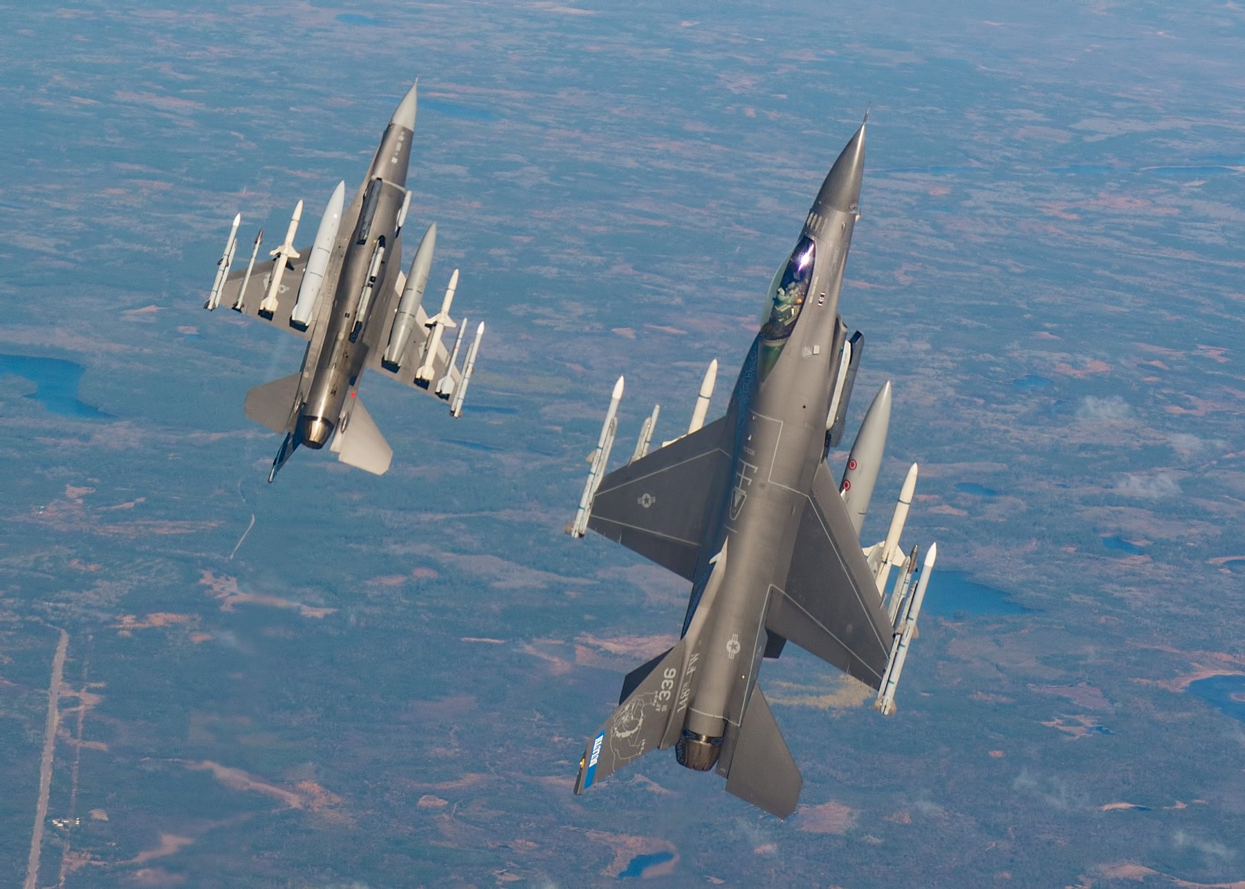 САЩ отлагат доставките на F-16 за България поради опасения от изтичане на информация към Русия