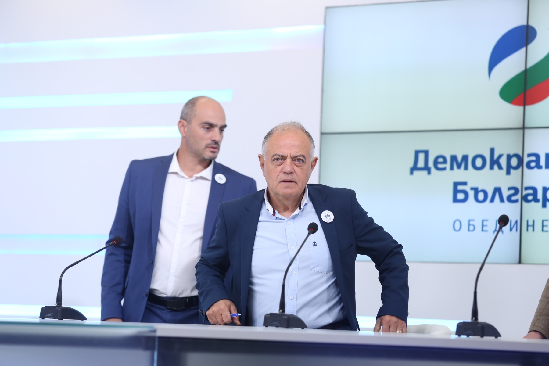 ДСБ иска обединение за неучастие в преговори с ГЕРБ и подкрепа за мандата на ПП