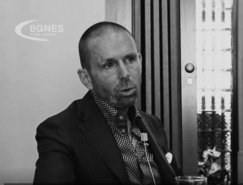 Пеевски иска комисия в НС да нищи дейността на групата около убития Мартин Божанов-Нотариуса