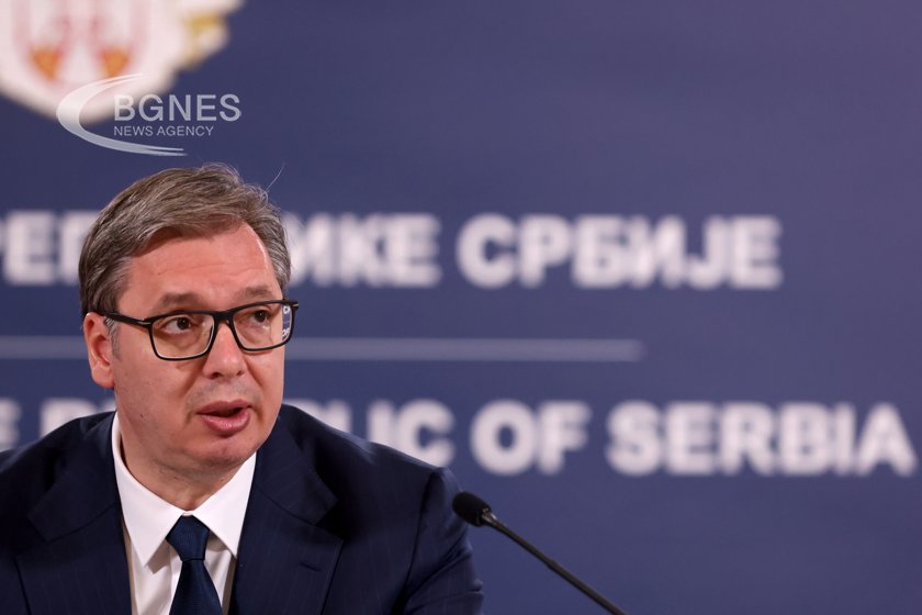 Заради транспарант с обесен Вучич арестуваха известен журналист и публицист