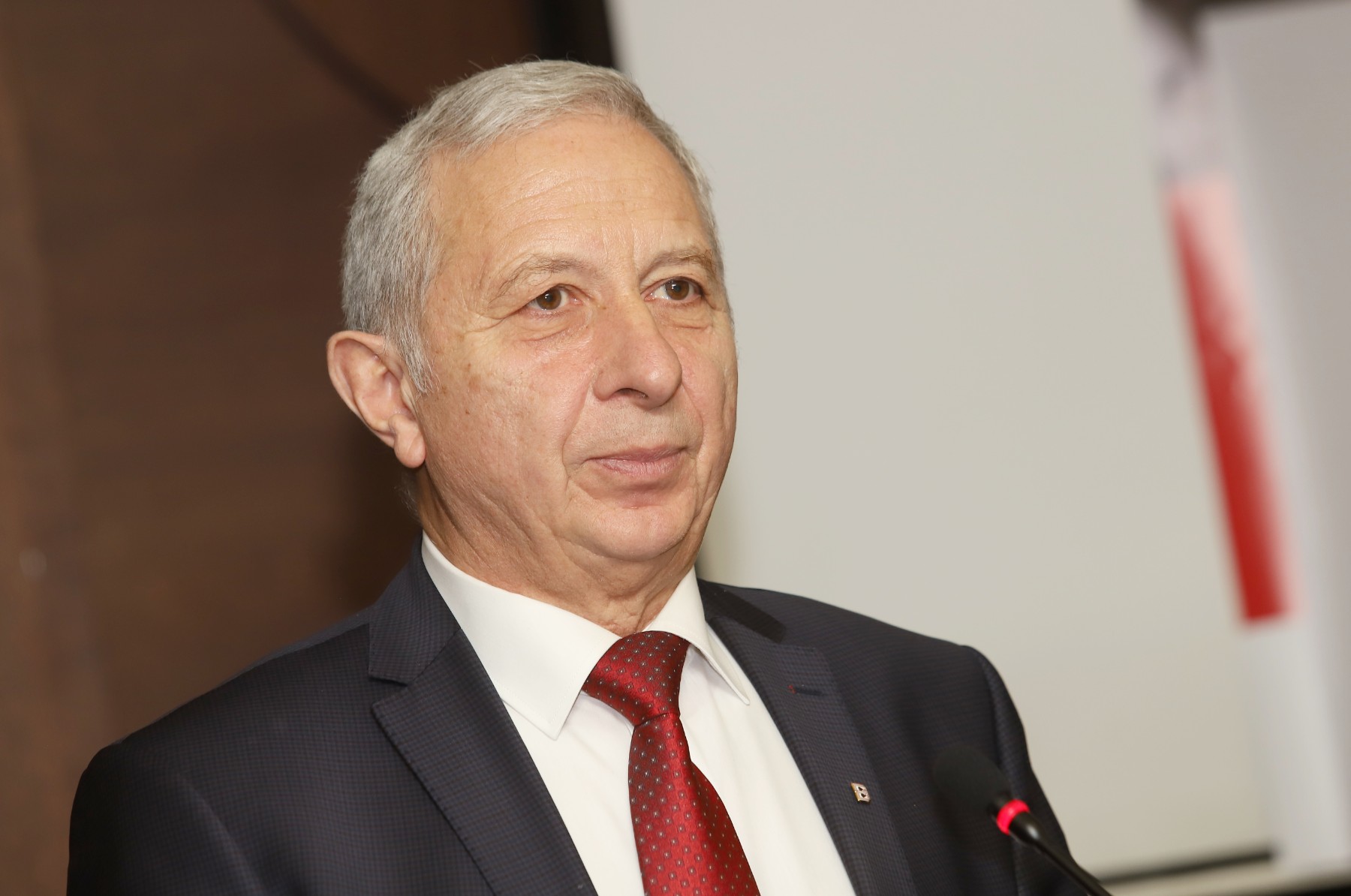Проф. Герджиков: Не е нормално да изпратиш баща си на държавна мисия
