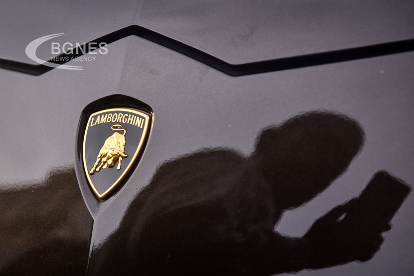 Продават разбитото Lamborghini от "Вълкът от Уолстрийт" за $1,5 милона