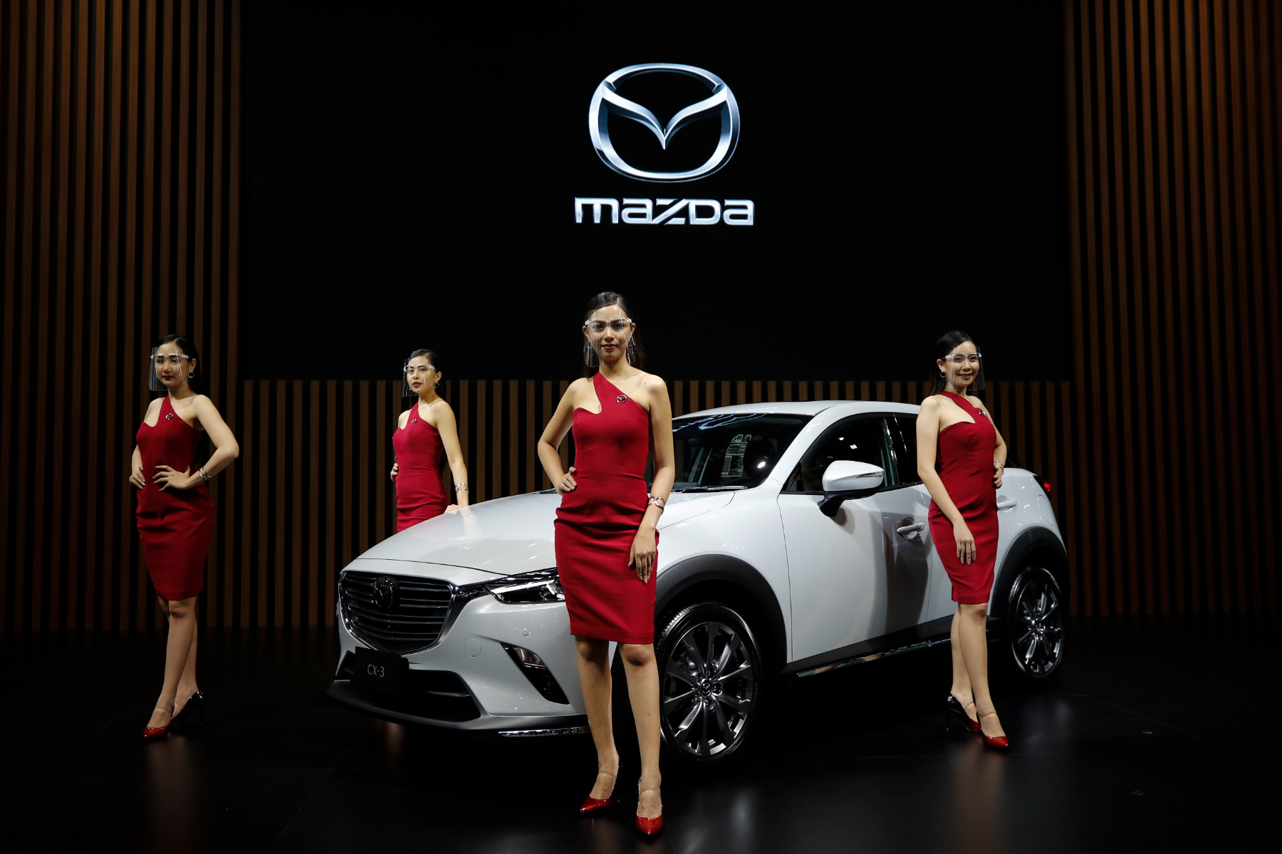 Mazda спира два завода заради нарушени доставки