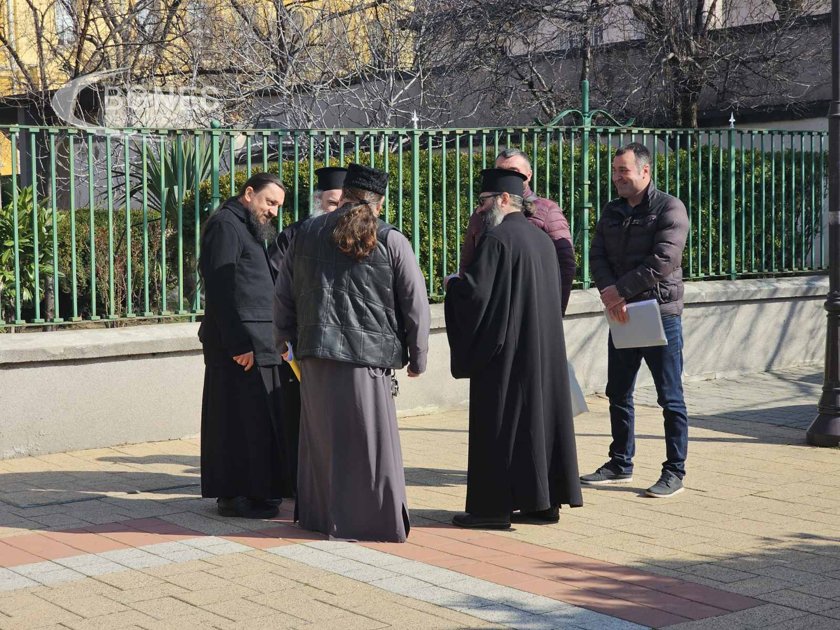 Двама епископи в спор за Сливенски митрополит