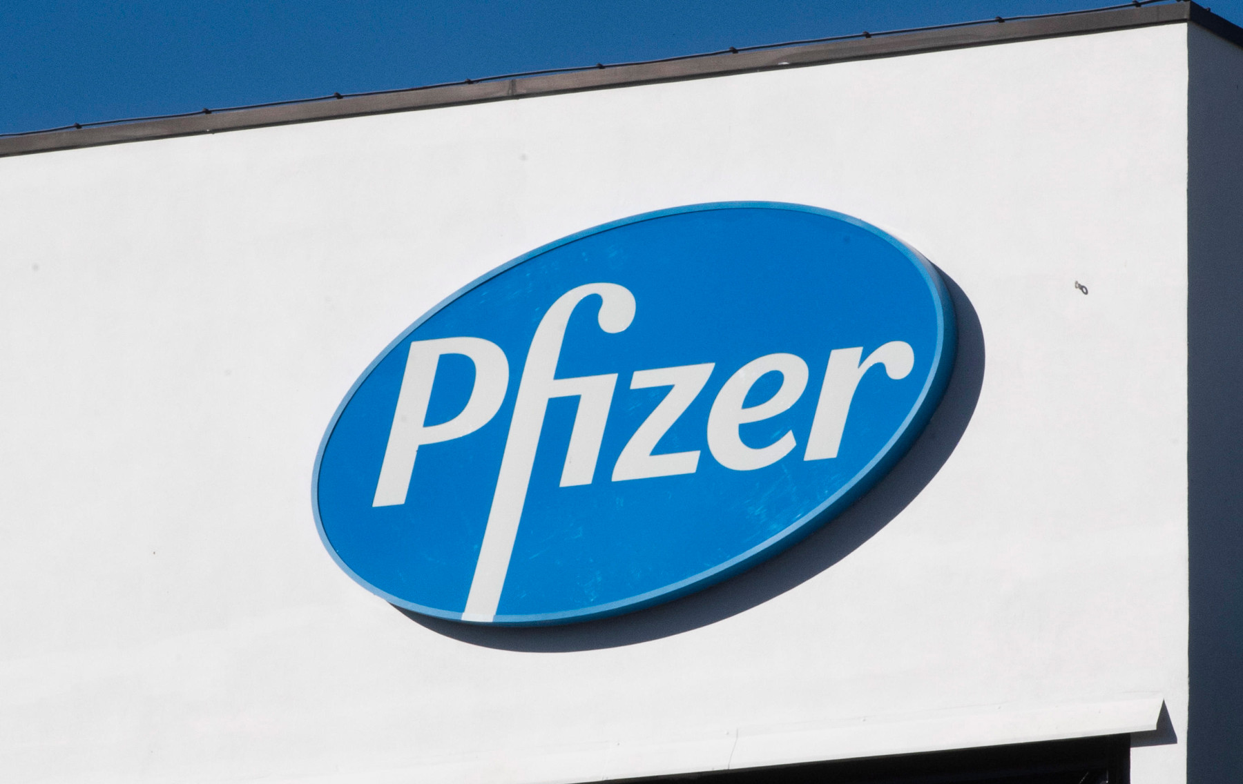 Pfizer: Хапчетата срещу COVID-19 са много ефективни