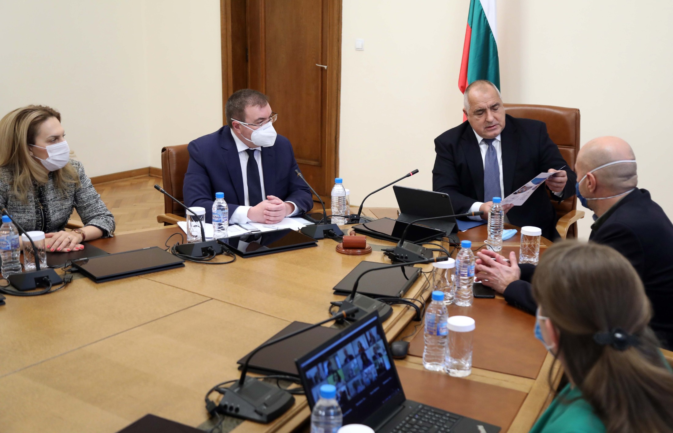 Кабинетът ще разгледа референдума в Обзор, приема и стратегия по миграцията