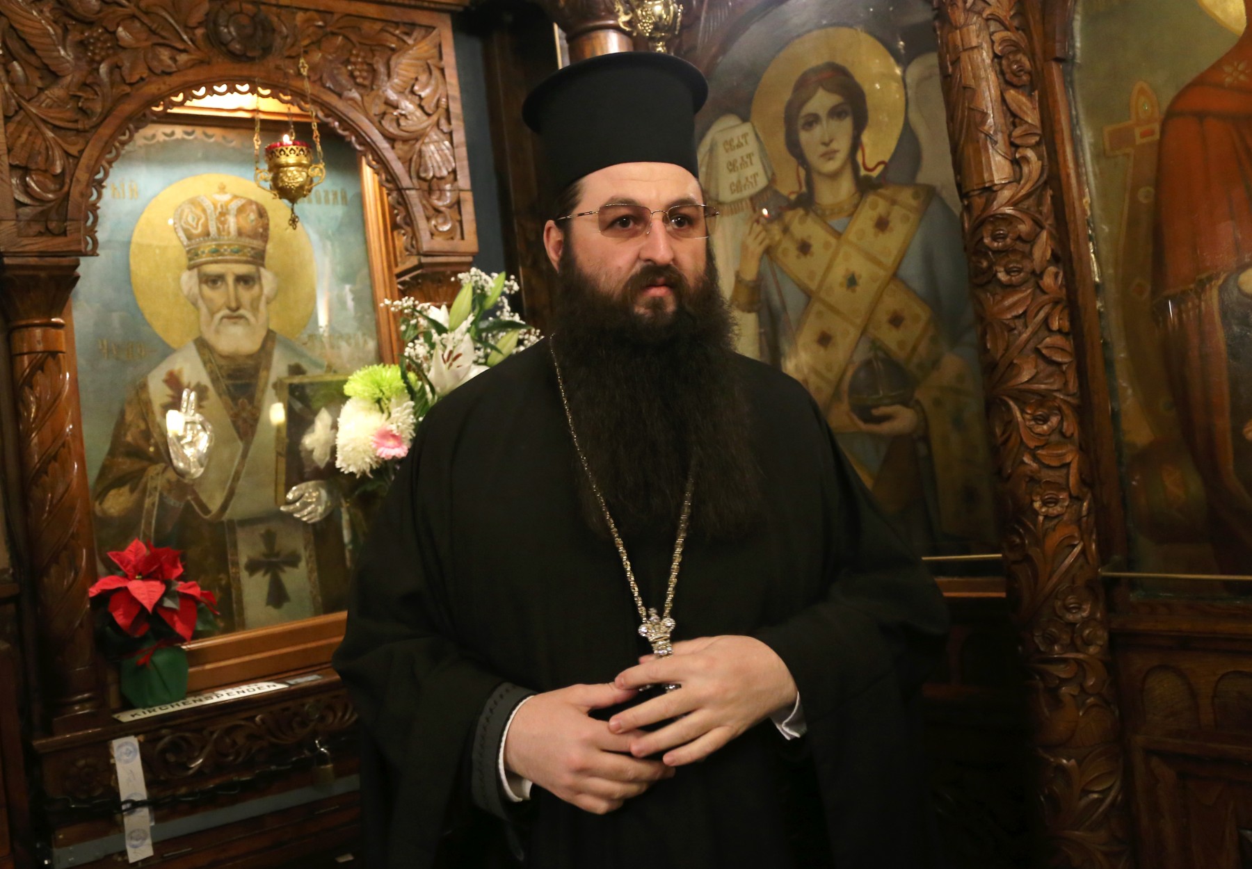 Архимандрит Василий: На Йордановден празнуваме явяването на Троичния Бог