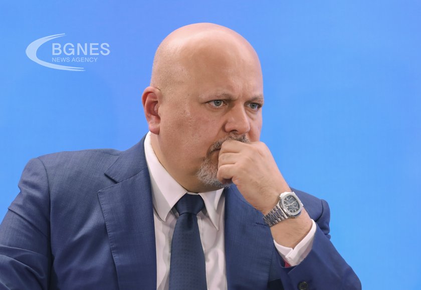 Русия санкционира главния прокурор на МНС в Хага