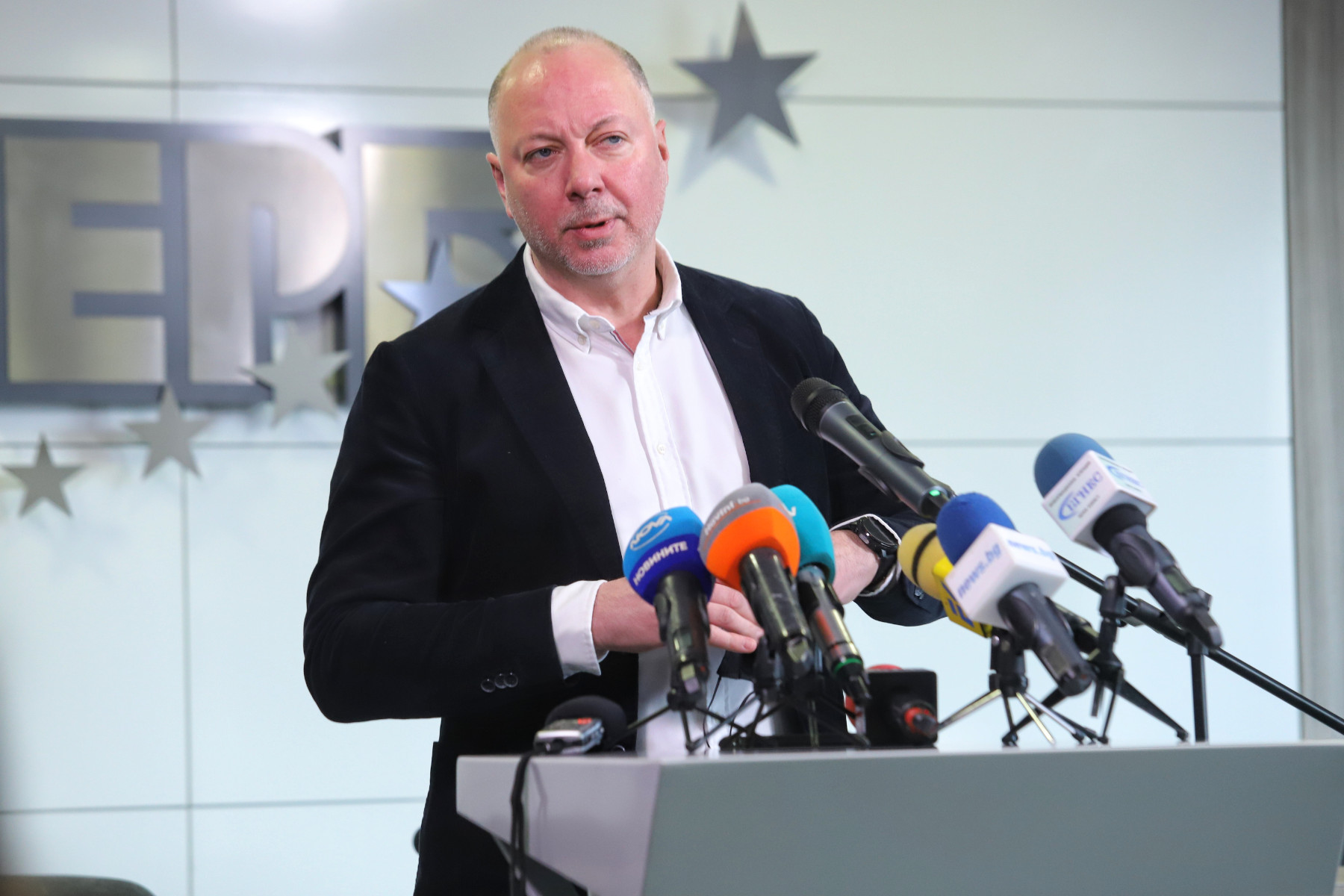 Желязков: Амбициите на бъдещото правителство се свеждат до 6 месеца
