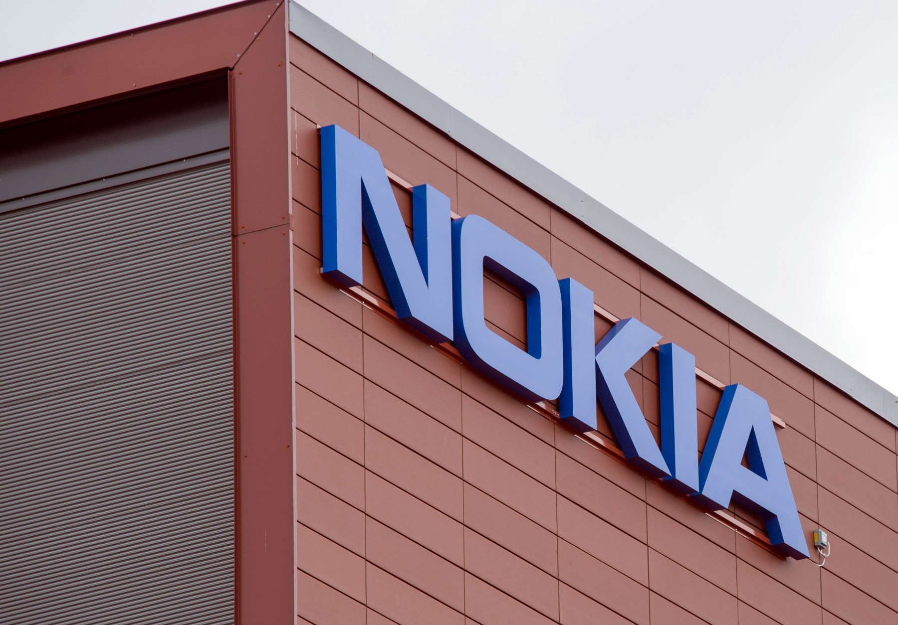 Ericsson и Nokia ще закрият дейността си в Русия до края на годината