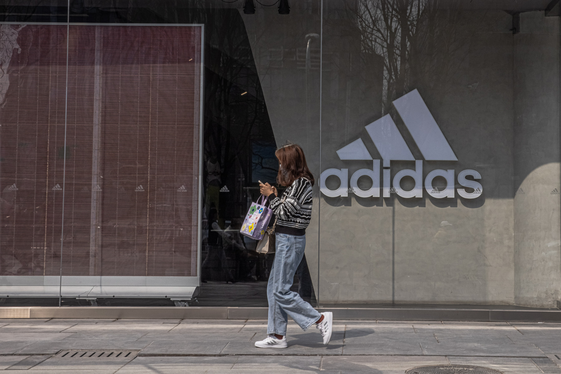 Adidas продаде Reebok за 2,1 млрд. евро