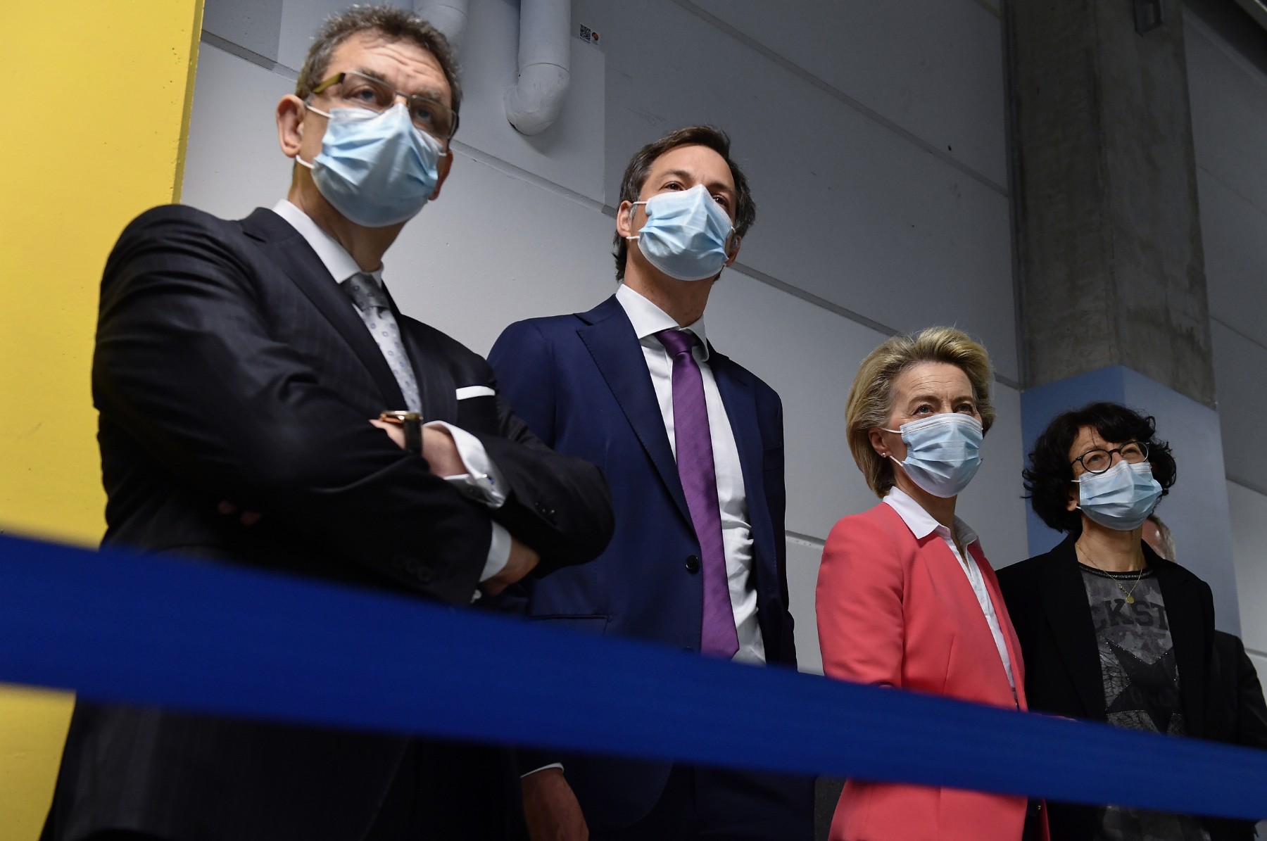 ЕС ще сключи с Pfizer най-голямата сделка за ваксини в света