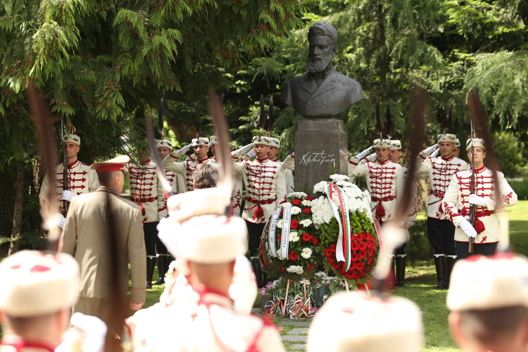 Честваме Деня на Ботев и загиналите за свободата на България