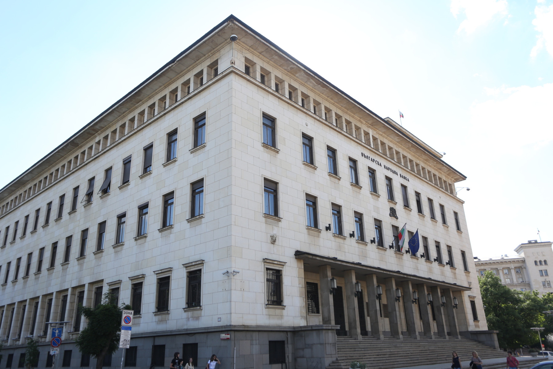23 хил. лв. месечно заплата за управителя на БНБ