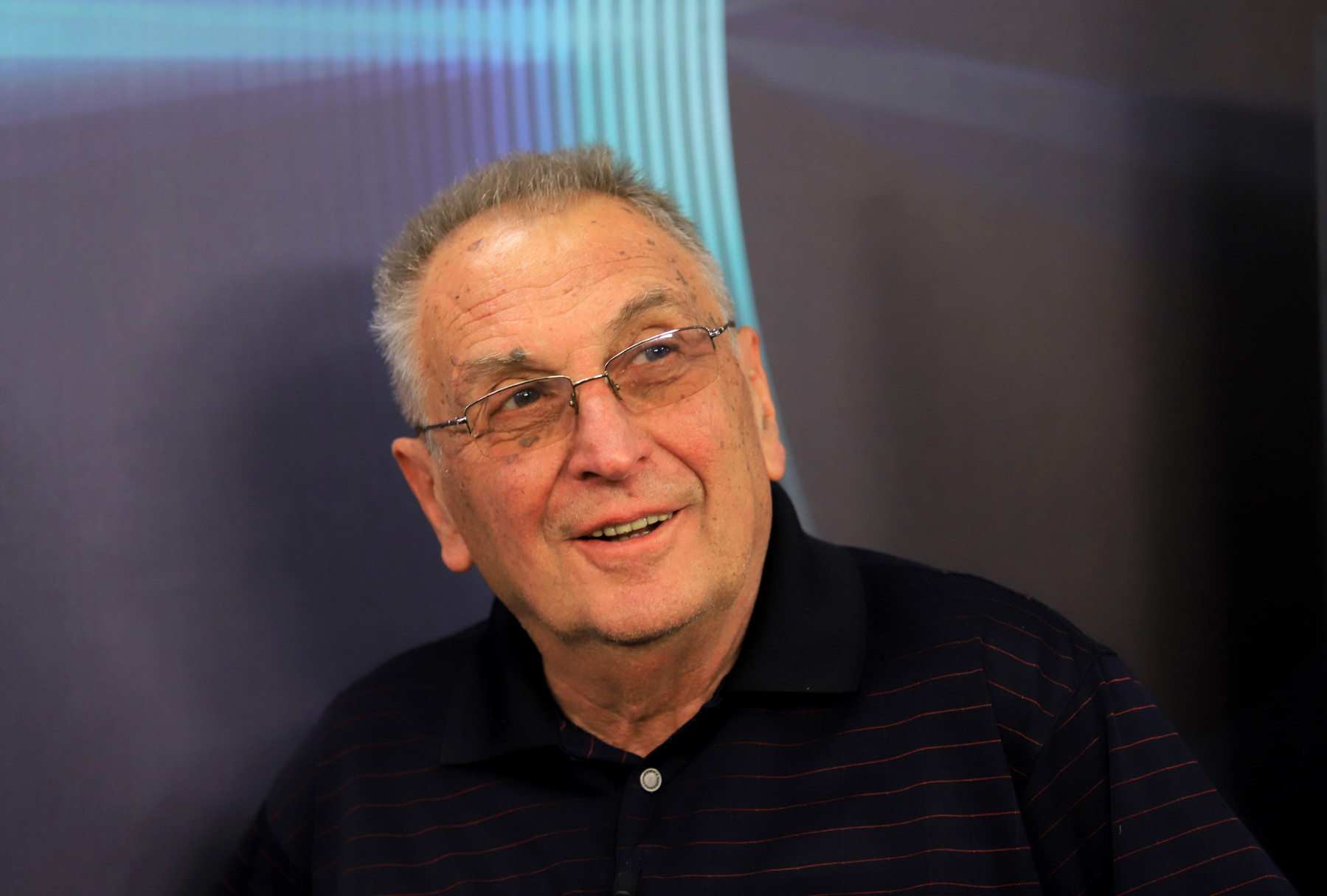 Владо Перев: Нонпейпър на недоразуменията