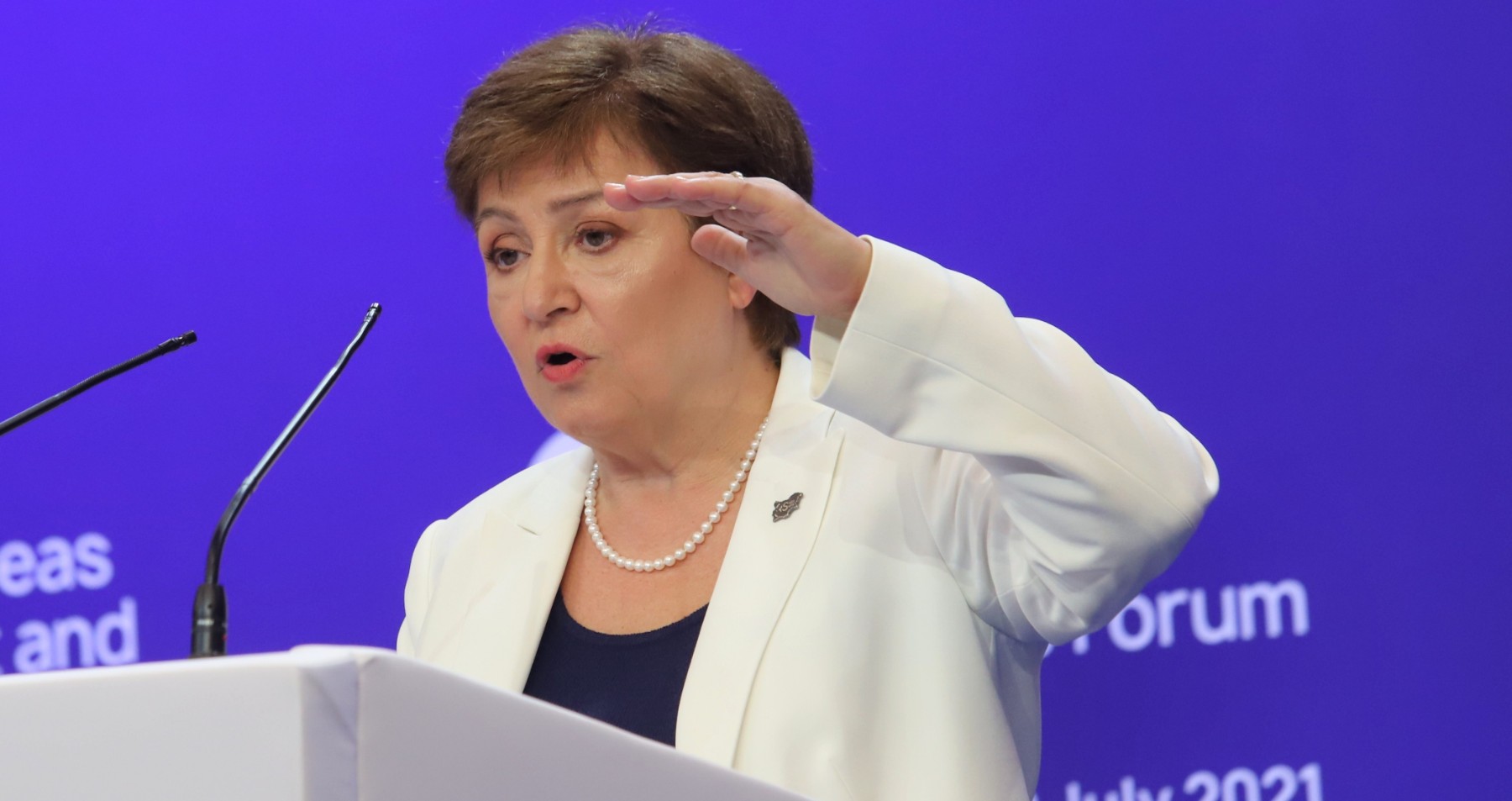 Кристалина Георгиева: Емисиите на CO2 трябва да се понижат наполовина до 2030 г.