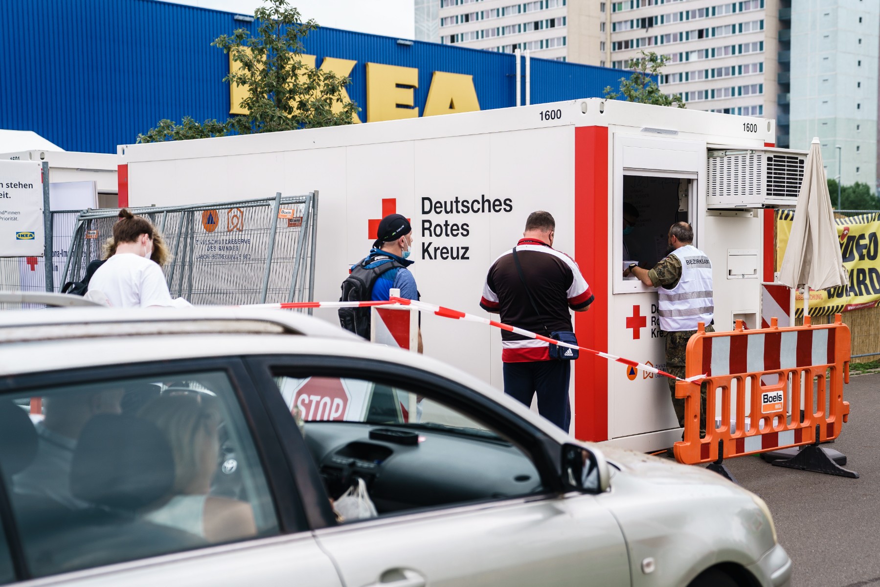 Германия обмисля ограничения за неваксинирани