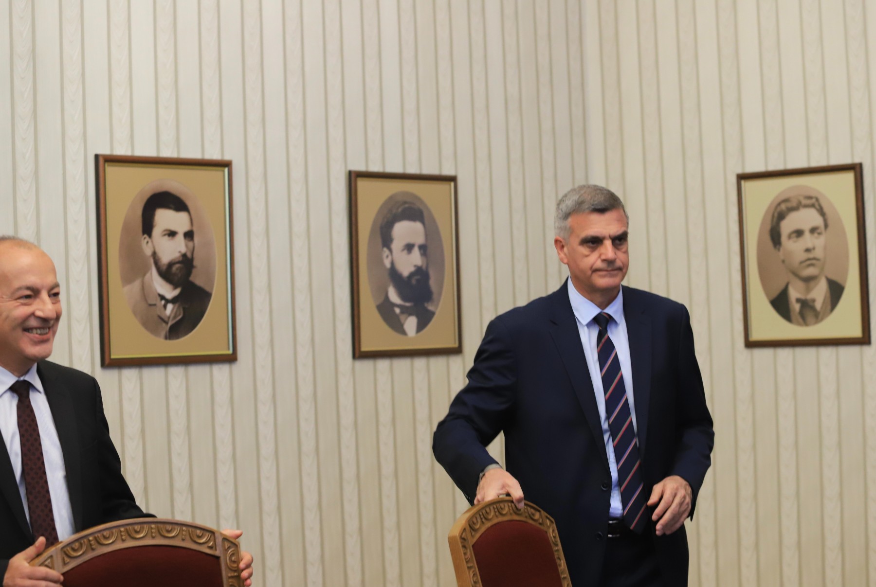 Янев: Начинът на сглобяване на правителството не вещае дългосрочност