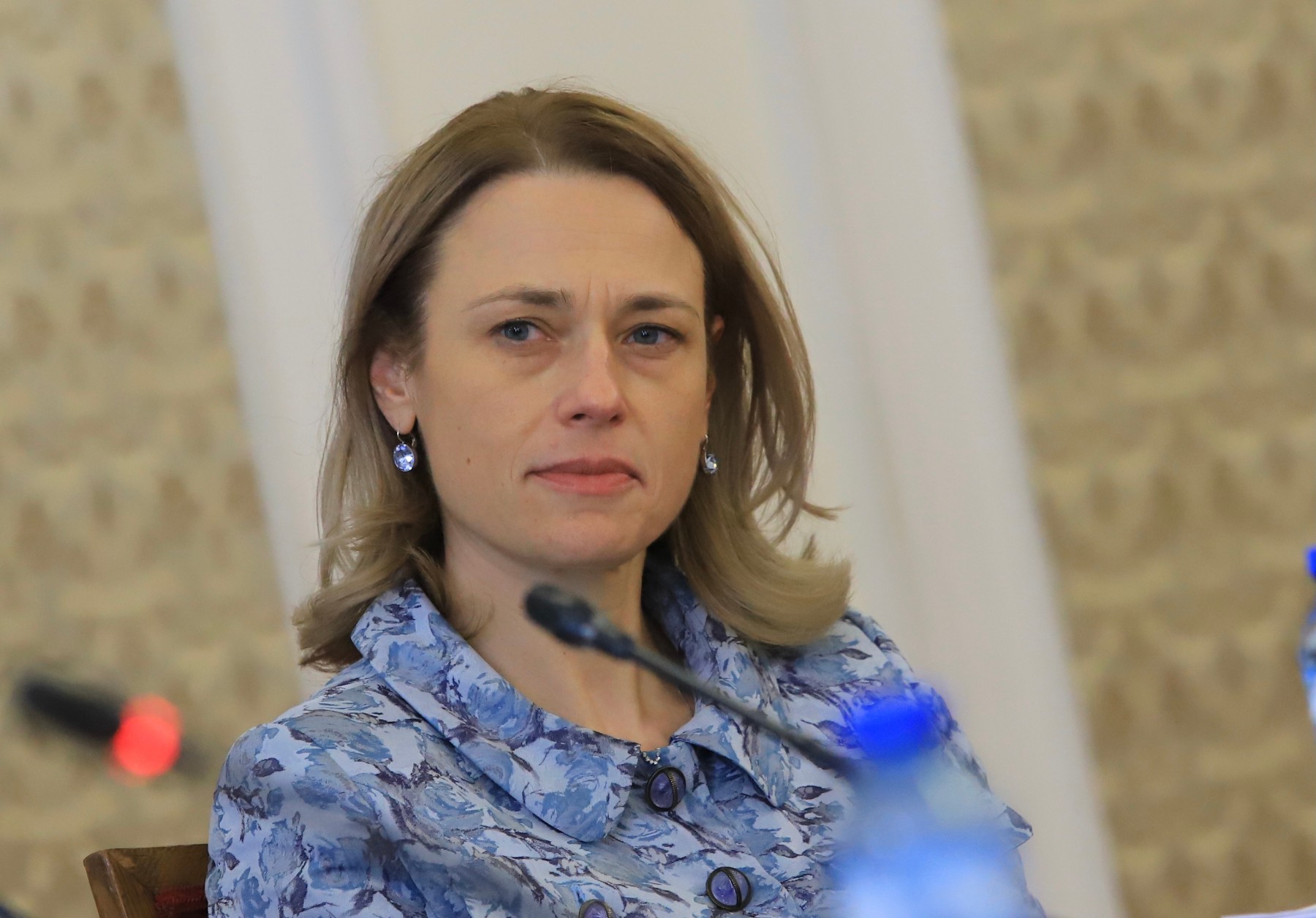 Ива Митева: Все още разговаряме за разпределението на комисиите в НС