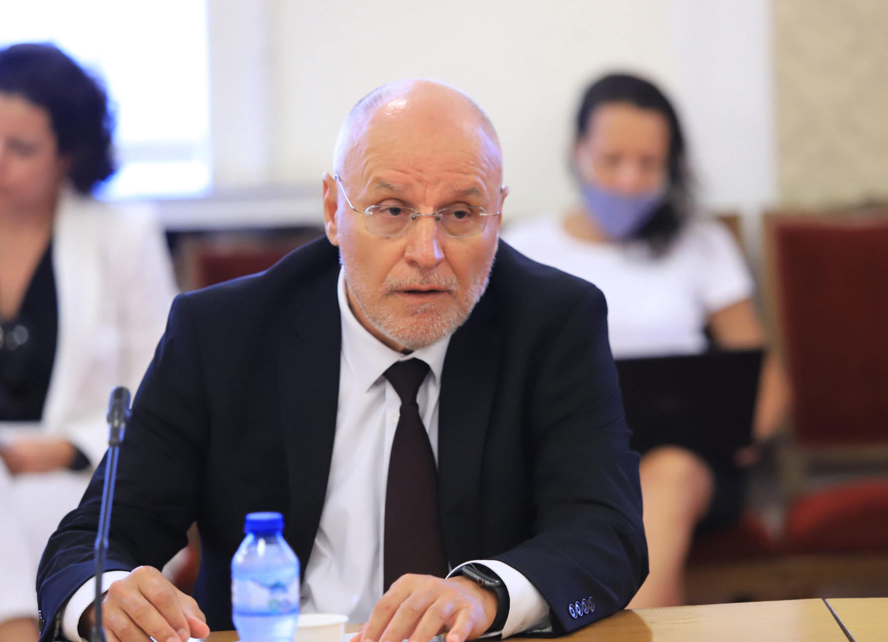 Димитър Радев: БНБ работи системно по две групи задачи за въвеждане на еврото
