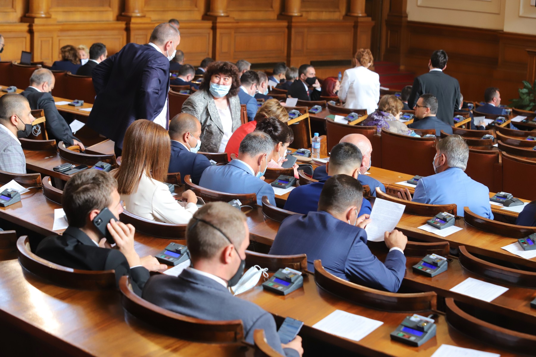 Депутатите не приеха съкратените срокове по актуализацията на бюджета
