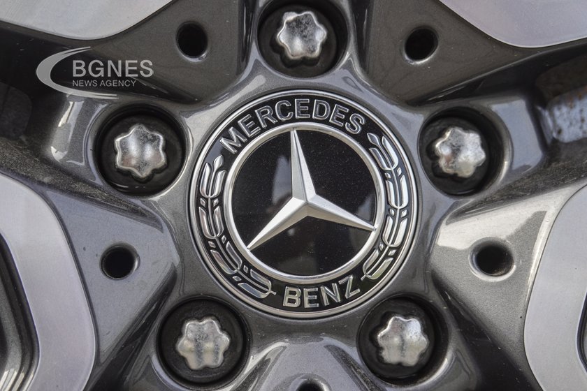 Mercedes-Benz показа футуристичен електромобил One-Eleven