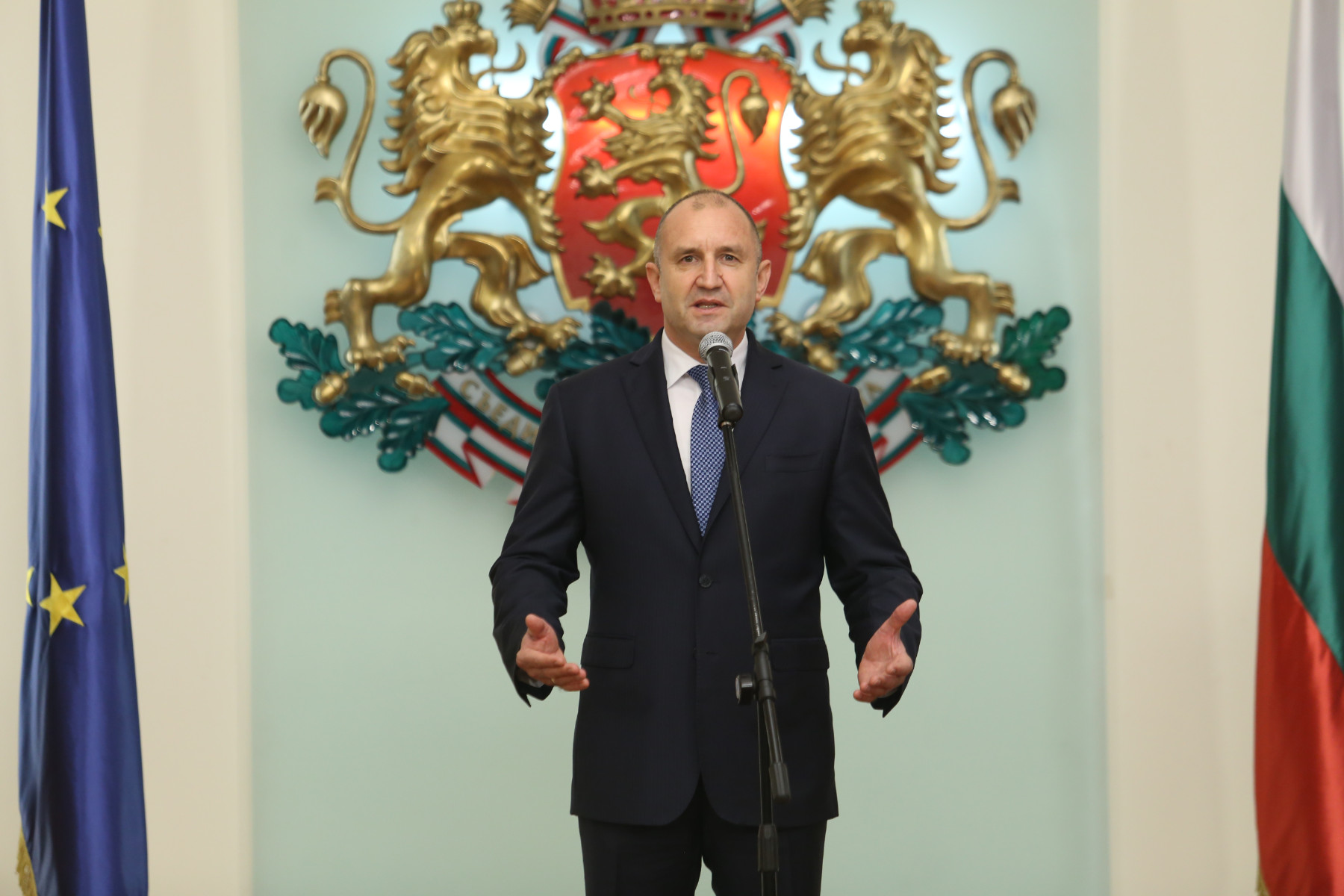 Радев: Изборите ще са две в едно на 14 ноември
