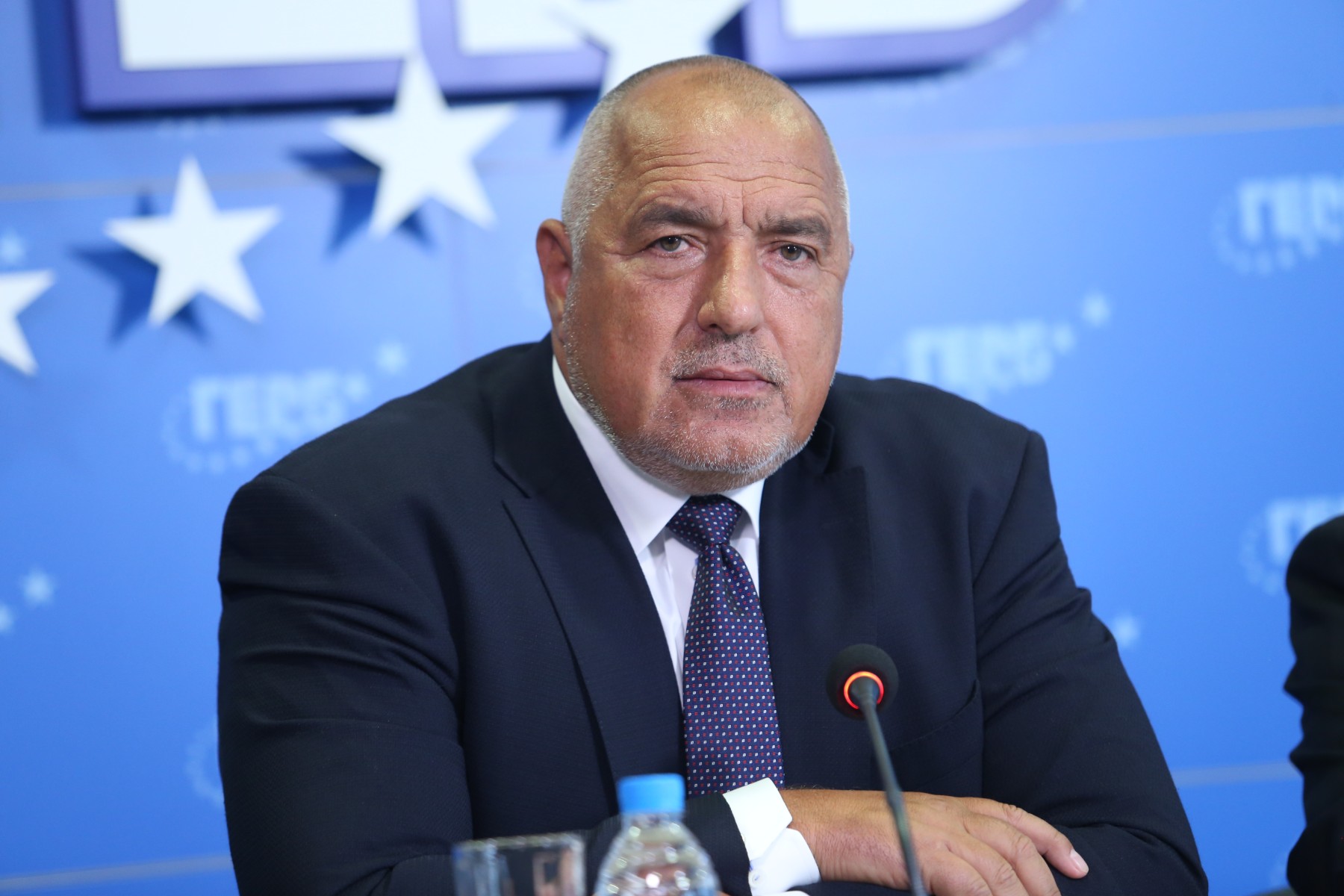 ГЕРБ няма да влезе на първото заседание на НС, ако Митрофанова присъства