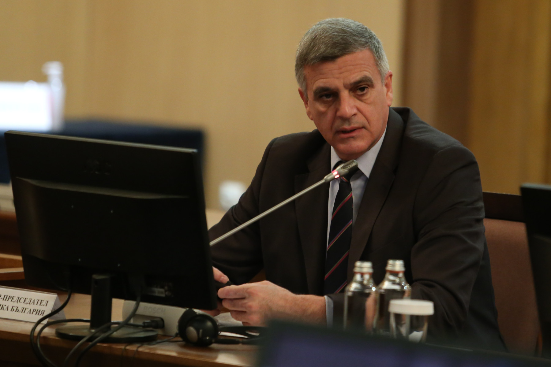 Янев: Ще търсим защита на българския бизнес и на потребителите