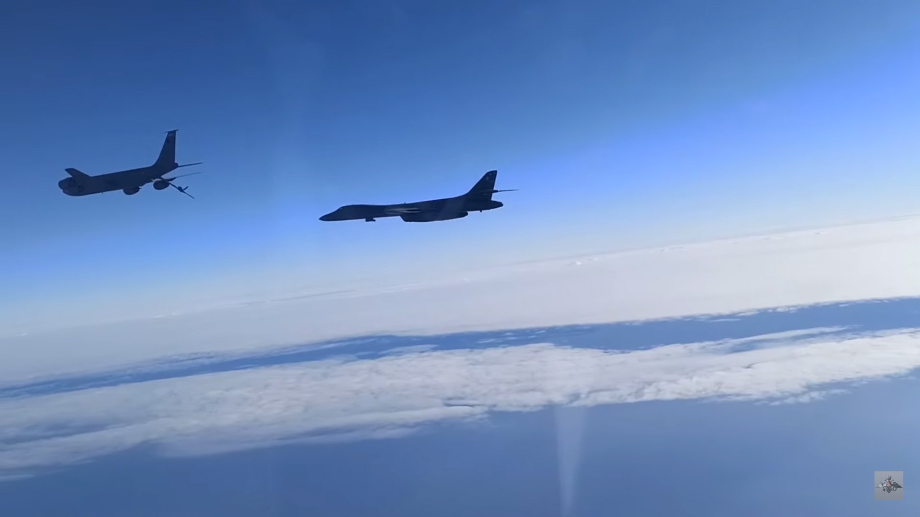 Руски самолет се сблъска с американски дрон над Черно море